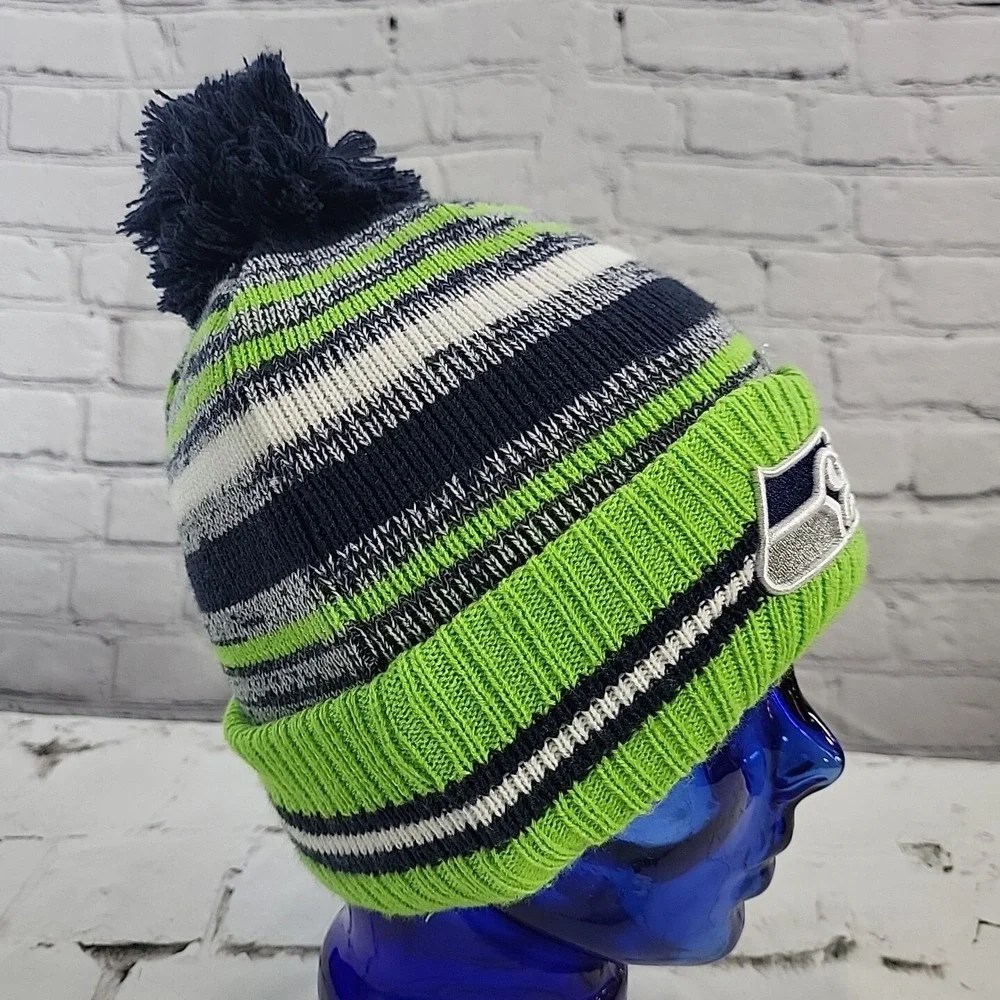 Seattle Seahawks New Era NFL Striped Sport‎ Pom Knit beanie hat cap Youth